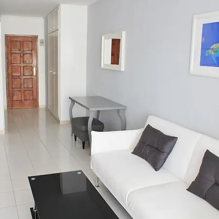 Cristianos, Nirvana Apartment