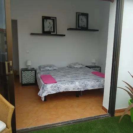 Apartment Cristianos, Nirvana