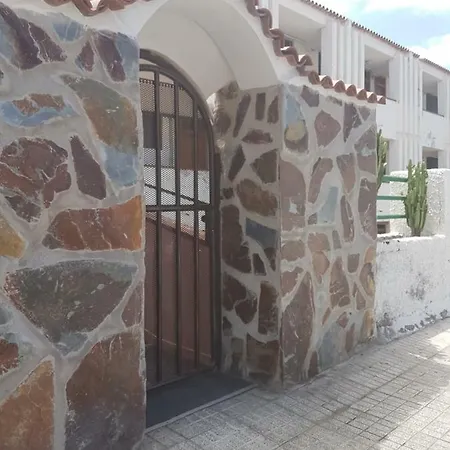 Cristianos, Nirvana Apartment