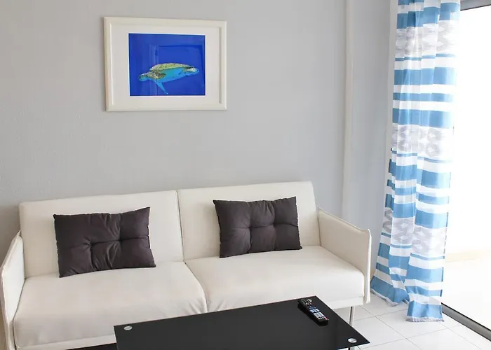 Apartament Cristianos, Nirvana