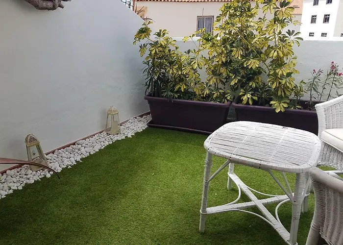 Apartament Cristianos, Nirvana