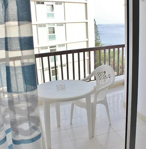 Cristianos, Nirvana Apartman